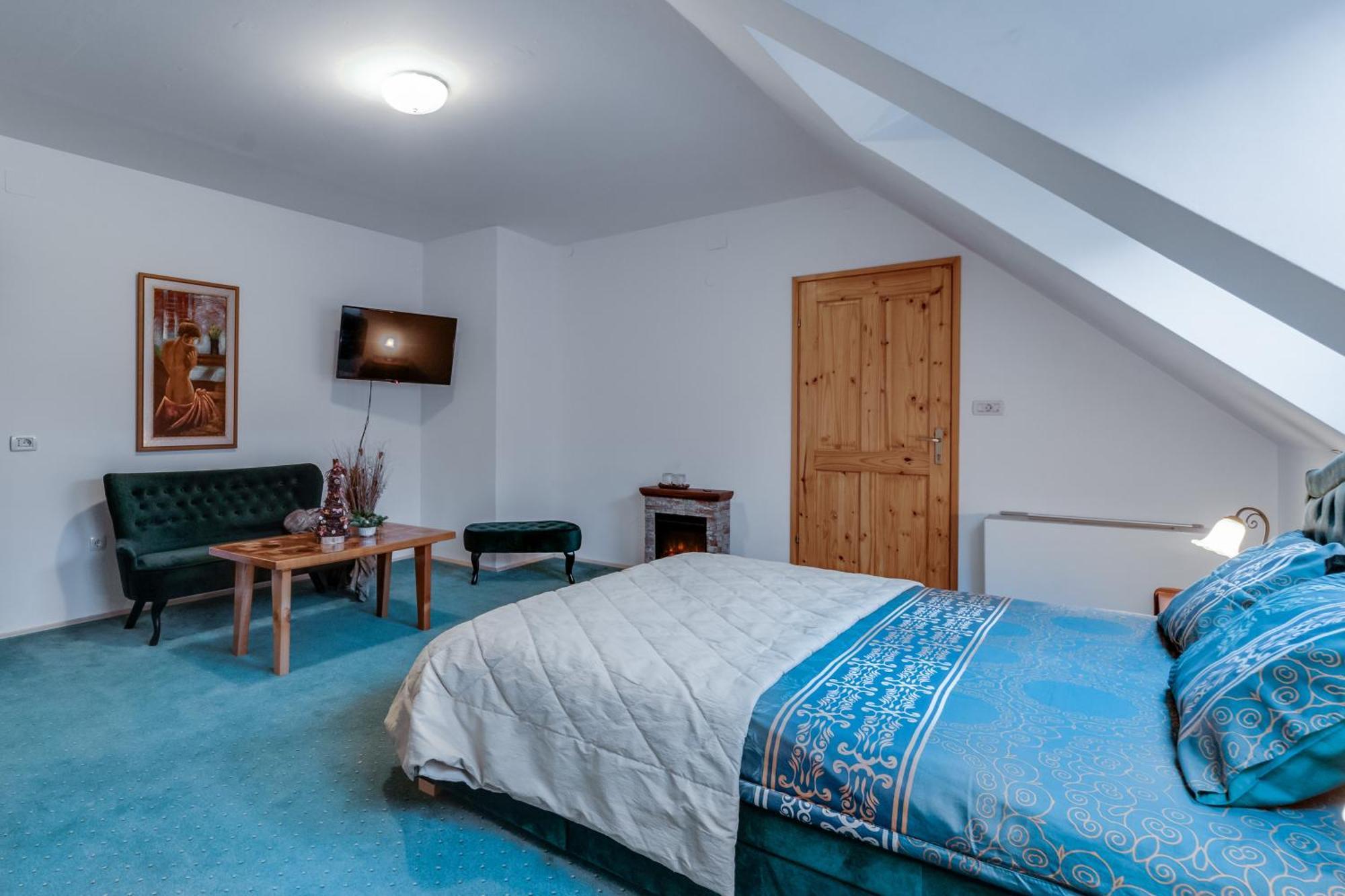 Sobe "Ela" Bed & Breakfast Fužine Oda fotoğraf