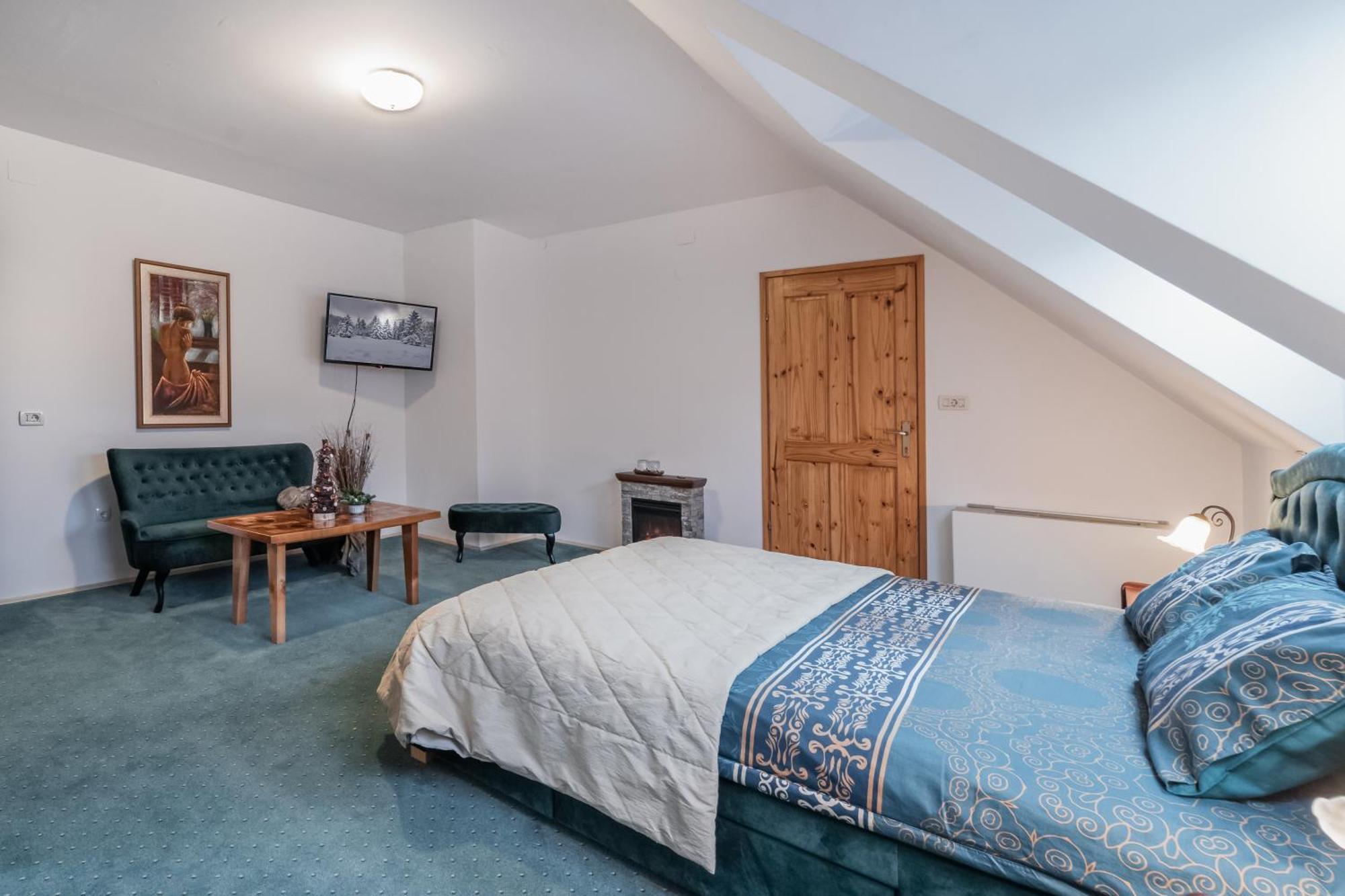 Sobe "Ela" Bed & Breakfast Fužine Oda fotoğraf