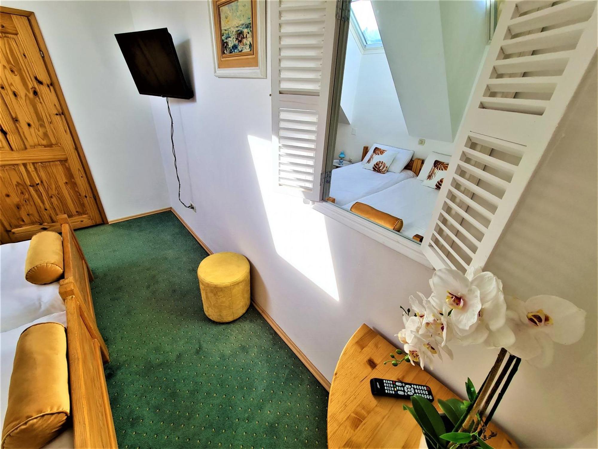 Sobe "Ela" Bed & Breakfast Fužine Oda fotoğraf